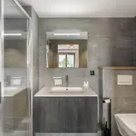 Apartment Spacieux Avec Acces Bien-etre, Proche Des Pistes Et Du Centre De - Fr-1-569-46 *